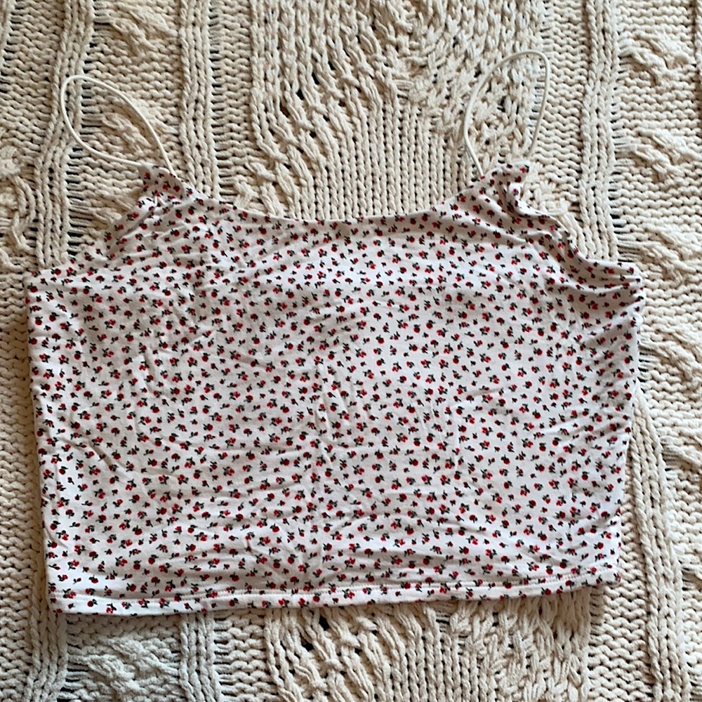 cute spaghetti strap cropped tank